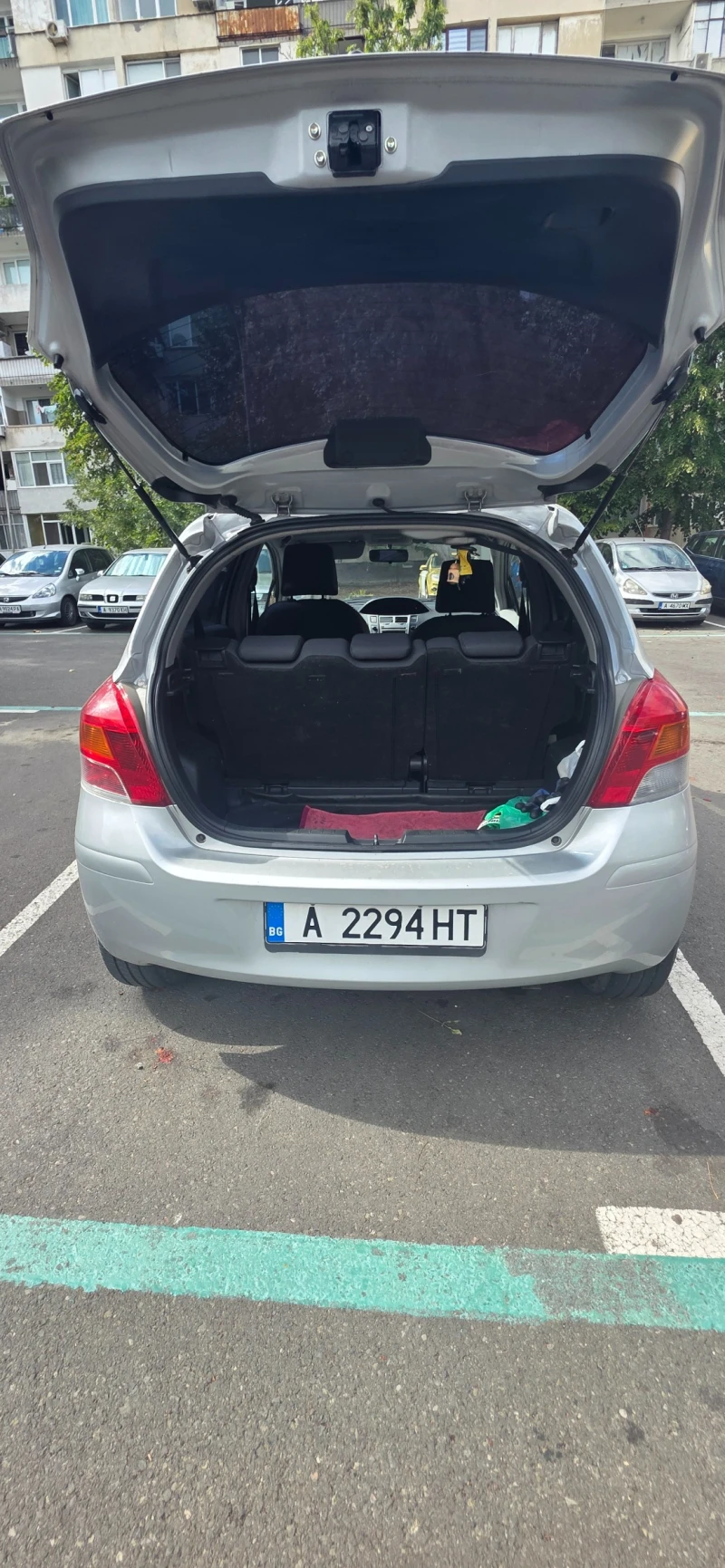 Toyota Yaris, снимка 13 - Автомобили и джипове - 51919636