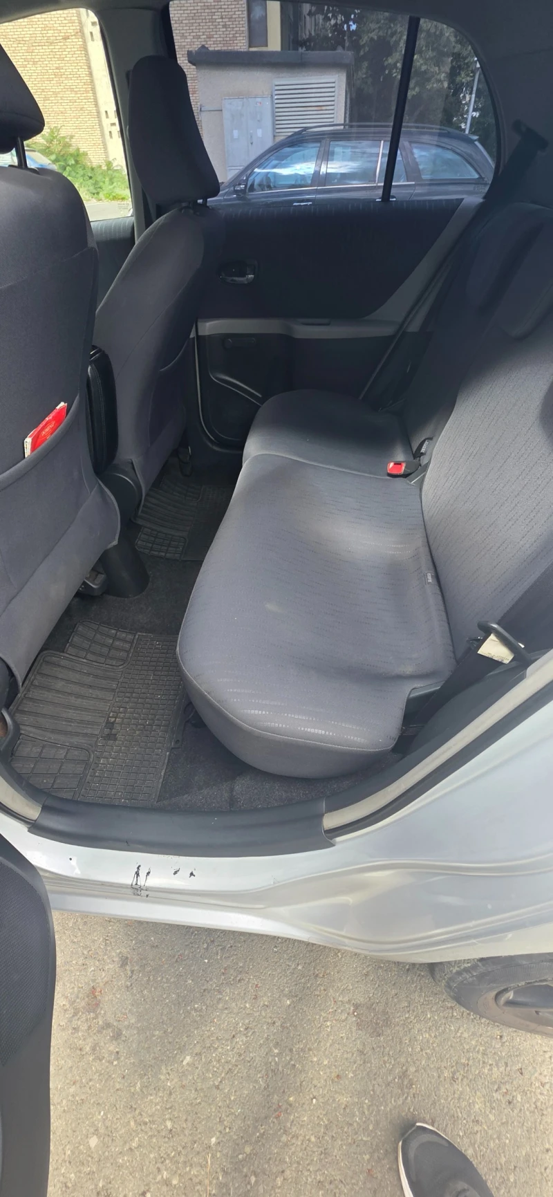 Toyota Yaris, снимка 9 - Автомобили и джипове - 51919636