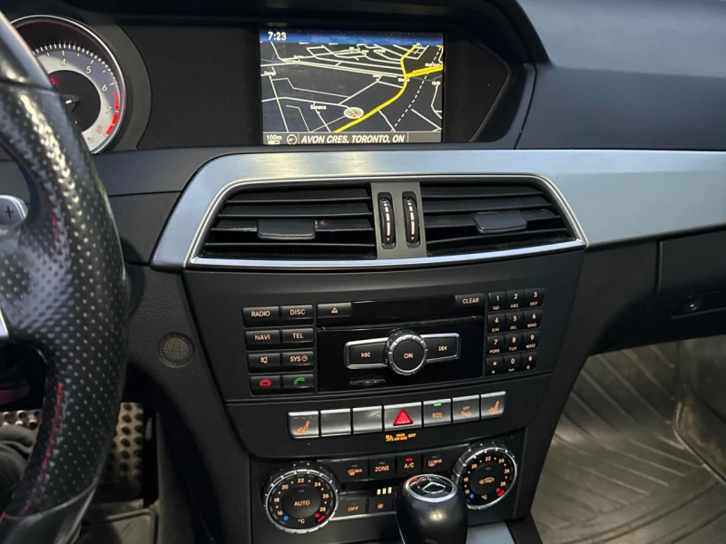 Mercedes-Benz C 350 4MATIC * FULL AMG PACK* ПОДГРЕВИ* ПАНОРАМА* H/K* , снимка 9 - Автомобили и джипове - 53587131