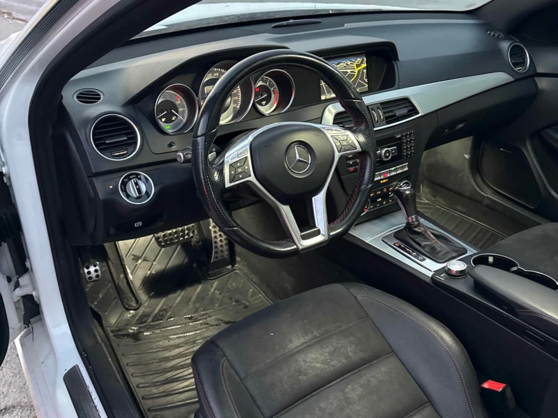 Mercedes-Benz C 350 4MATIC * FULL AMG PACK* ПОДГРЕВИ* ПАНОРАМА* H/K* , снимка 7 - Автомобили и джипове - 53587131