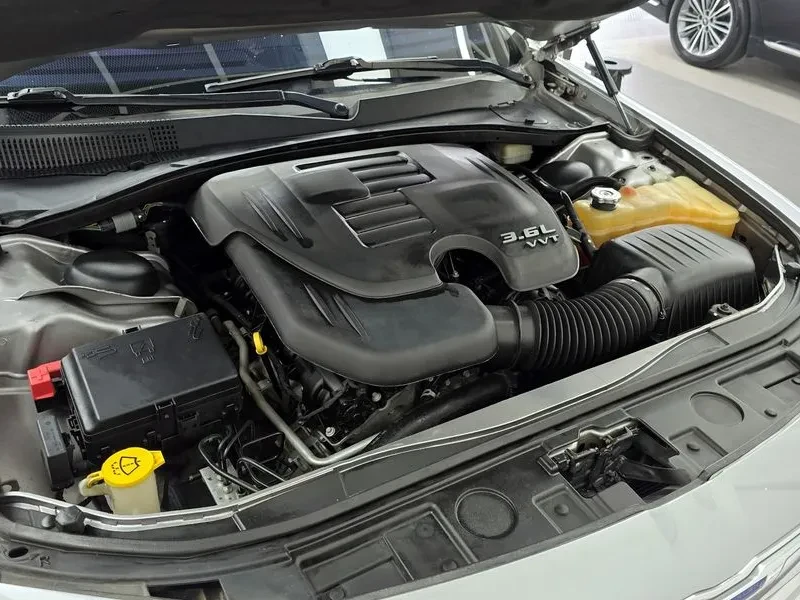 Chrysler 300c 3.6 - изображение 6