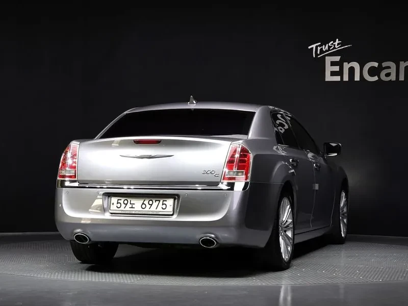 Chrysler 300c 3.6 - изображение 4