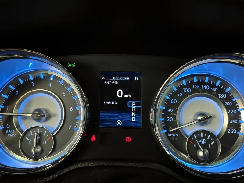 Chrysler 300c 3.6 - изображение 8