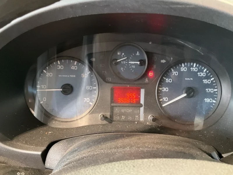 Peugeot Partner 1.6 HDi Active, снимка 4 - Автомобили и джипове - 55467679