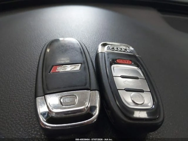 Audi S7 4.0T* PRESTIGE* QUATTRO* КОЖА* ПОДГРЕВ* ПАНО* , снимка 10 - Автомобили и джипове - 55737135
