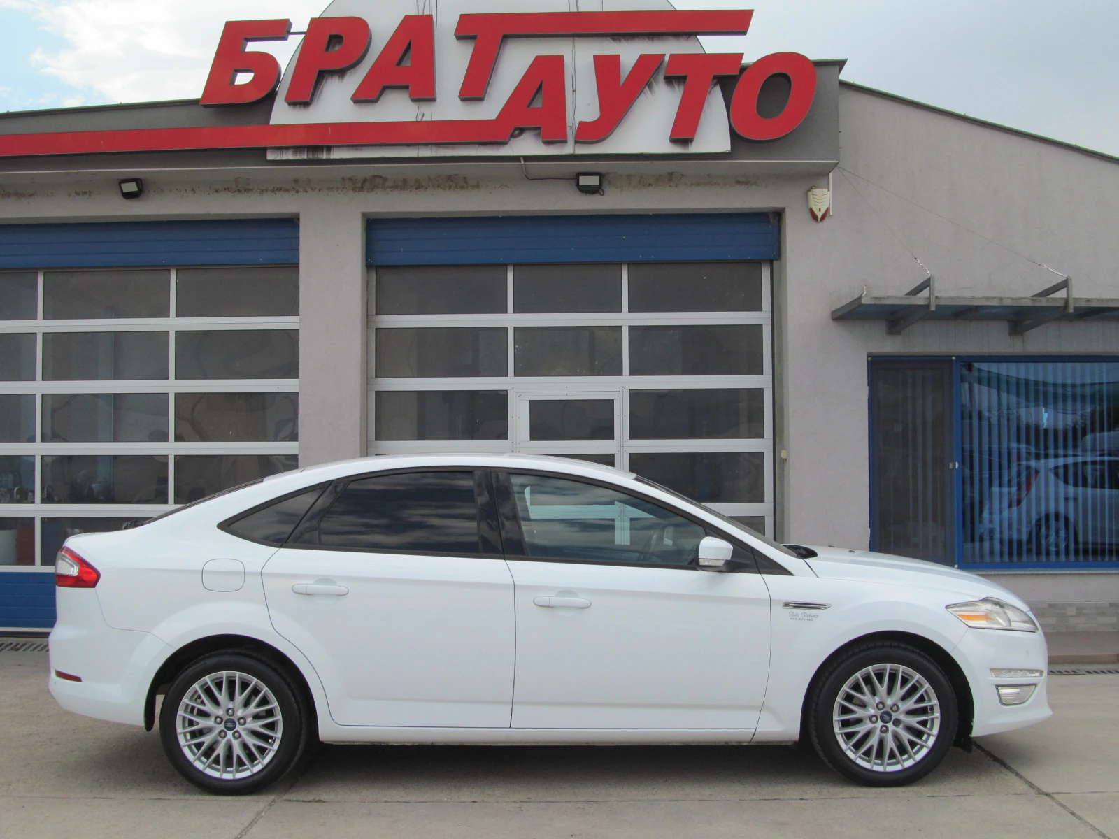 Ford Mondeo 2.0TDCI/FACELIFT/GHIA - изображение 6