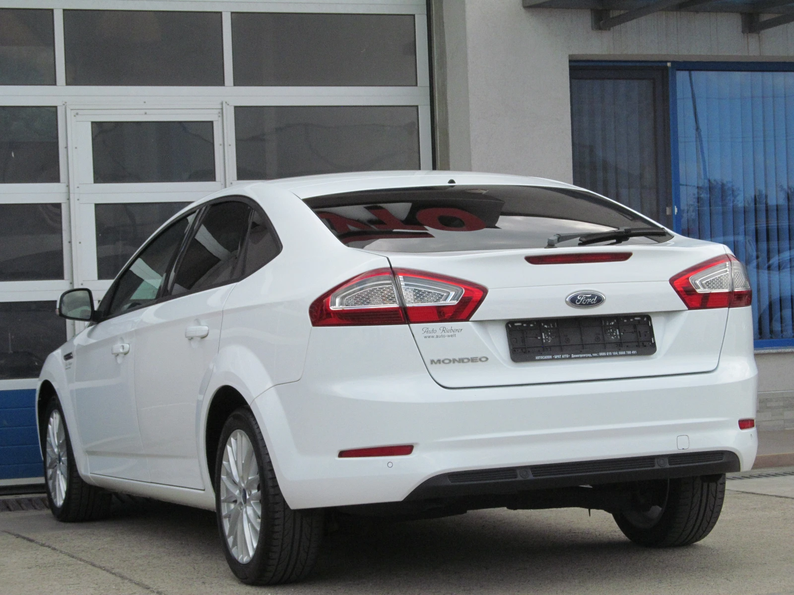 Ford Mondeo 2.0TDCI/FACELIFT/GHIA - изображение 4