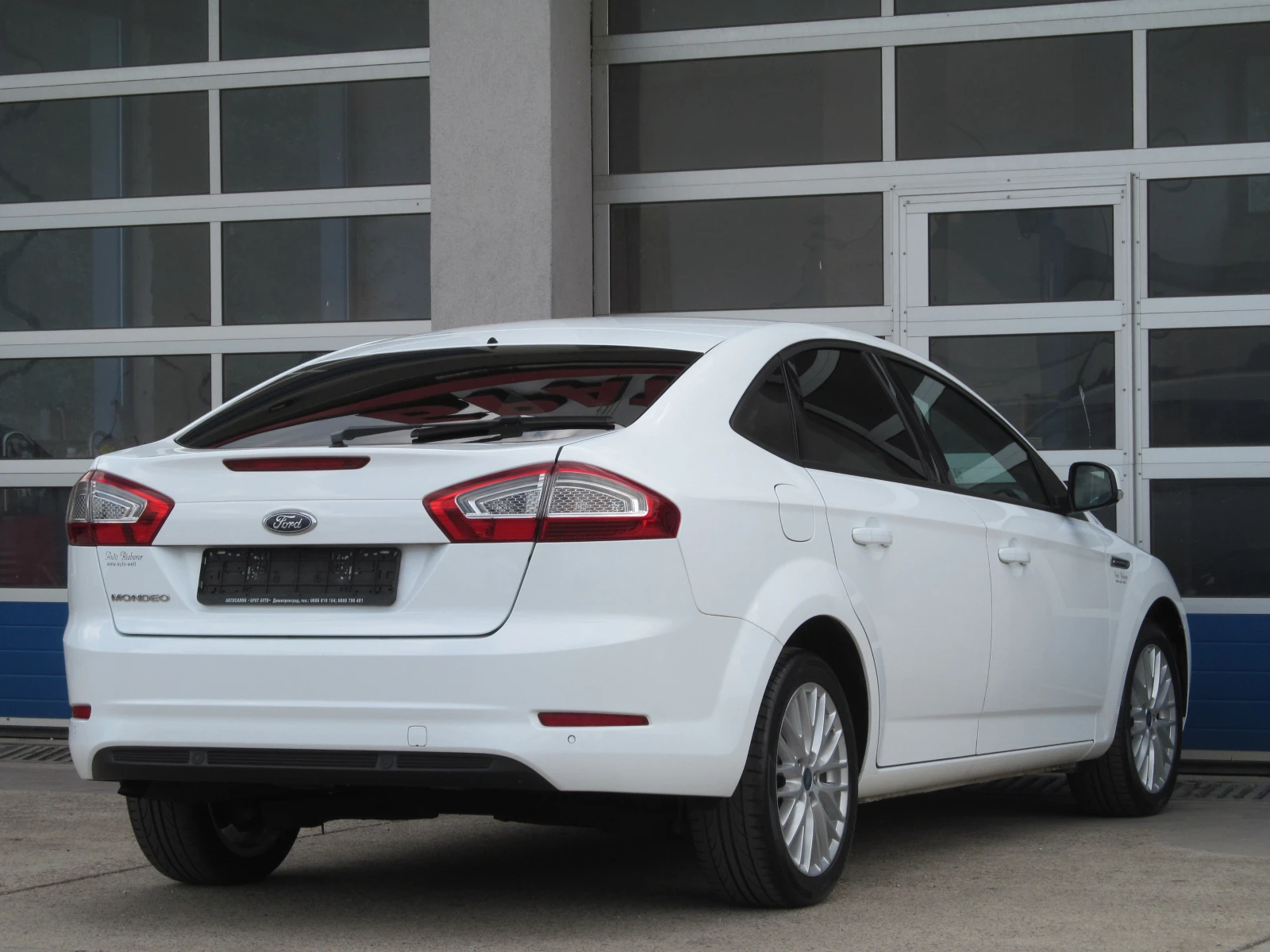 Ford Mondeo 2.0TDCI/FACELIFT/GHIA - изображение 3