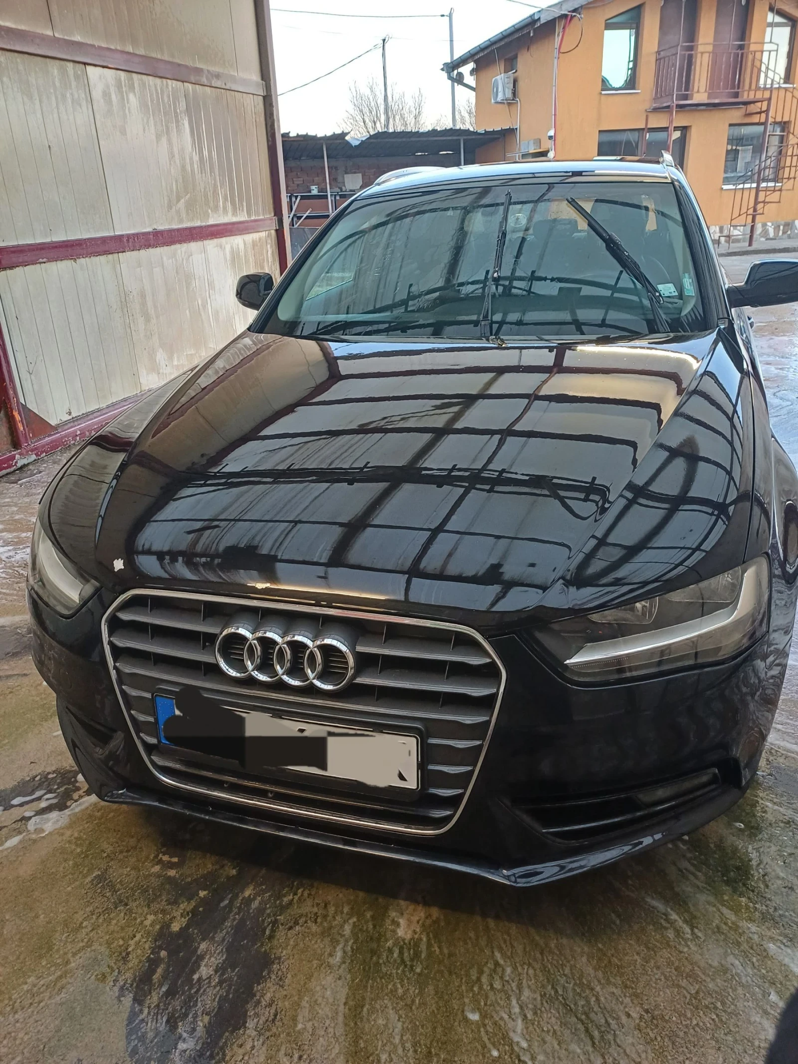 Audi A4 2.0 TDI пълно автокаско и ГО до 05 .2026г. - изображение 2
