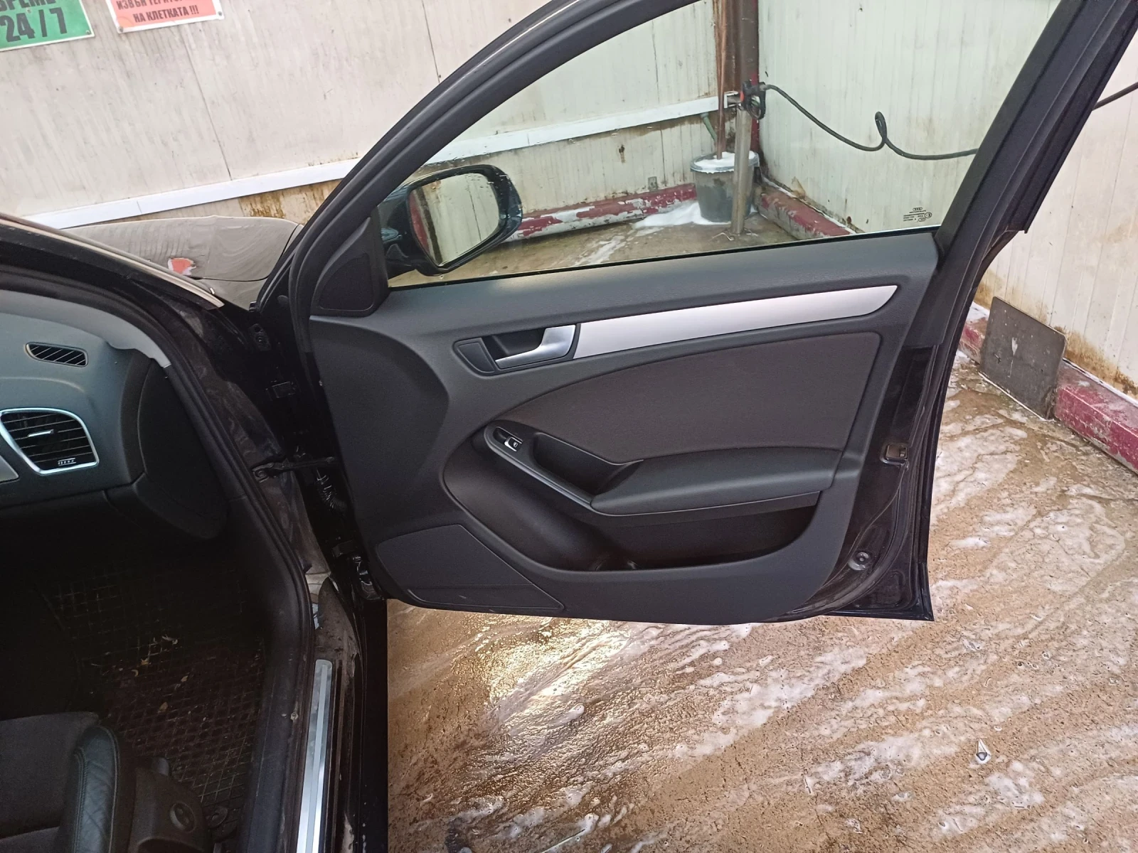 Audi A4 2.0 TDI пълно автокаско и ГО до 05 .2026г. - изображение 6
