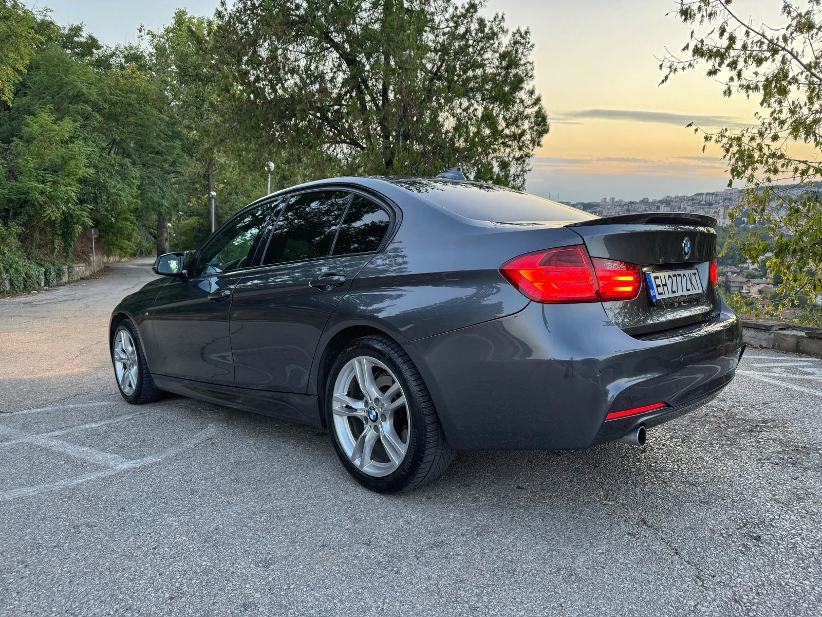 BMW 320 BMW F30 M-packet X-Drive сервизна история - изображение 3