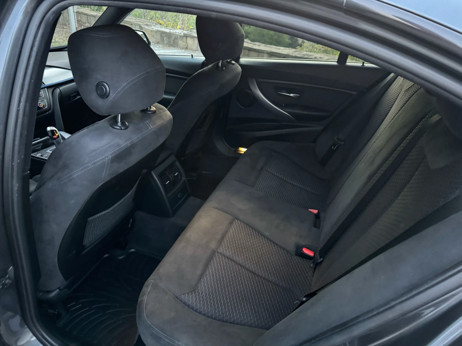 BMW 320 BMW F30 M-packet X-Drive   | Mobile.bg   12