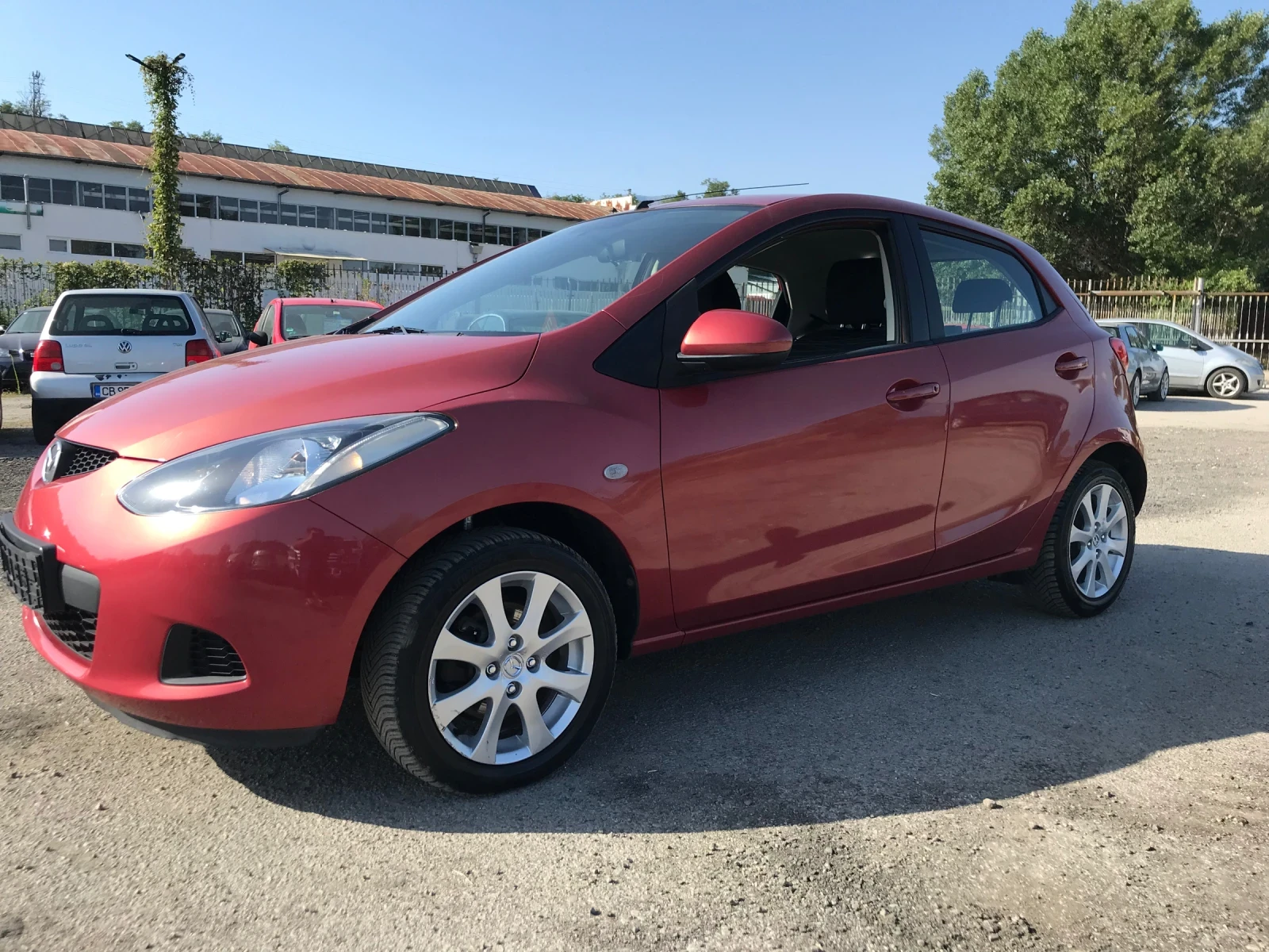 Mazda 2 1.5 automatic  - изображение 3