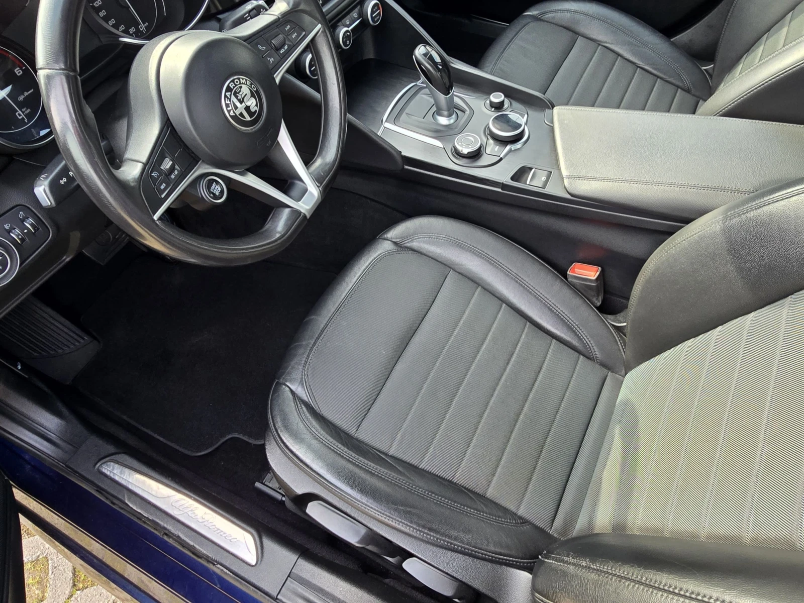 Alfa Romeo Giulia JTD 180 , снимка 12 - Автомобили и джипове - 53784498