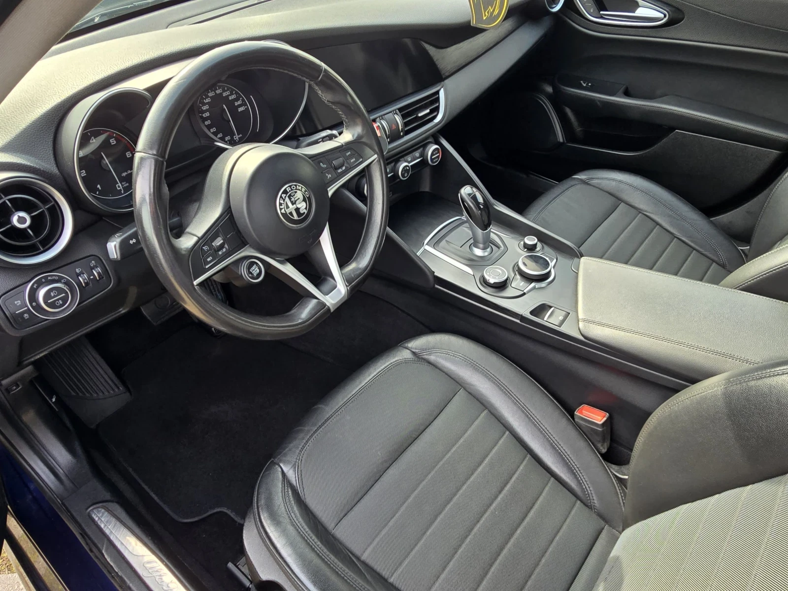 Alfa Romeo Giulia JTD 180 , снимка 15 - Автомобили и джипове - 53784498