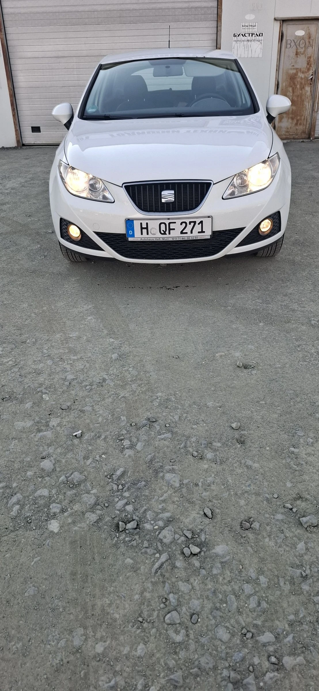 Seat Ibiza 1.6 TDI 105 кс Автопилот, снимка 8 - Автомобили и джипове - 53840603