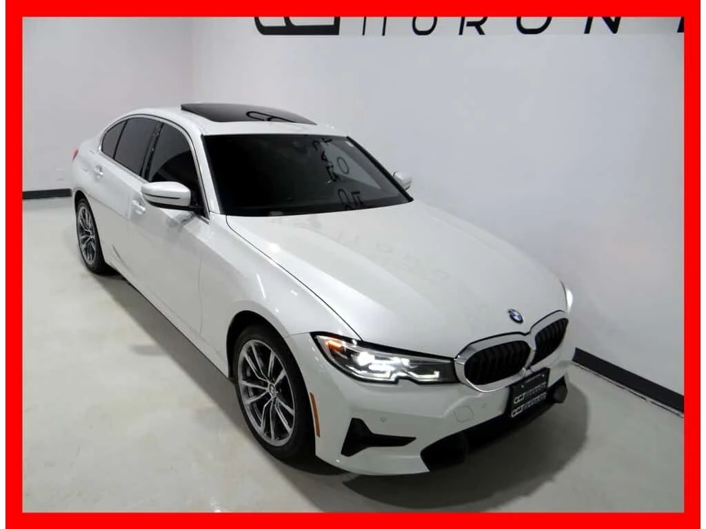 BMW 330 * 330I X DRIVE * NAVI/BACKUP CAM/LEATHER/SUNROOF/L, снимка 2 - Автомобили и джипове - 54056233
