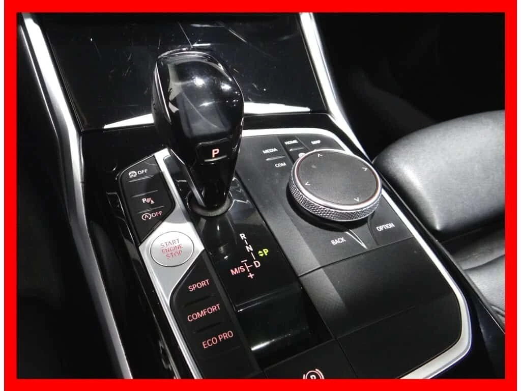 BMW 330 * 330I X DRIVE * NAVI/BACKUP CAM/LEATHER/SUNROOF/L, снимка 16 - Автомобили и джипове - 54056233