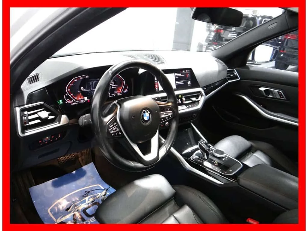 BMW 330 * 330I X DRIVE * NAVI/BACKUP CAM/LEATHER/SUNROOF/L, снимка 9 - Автомобили и джипове - 54056233