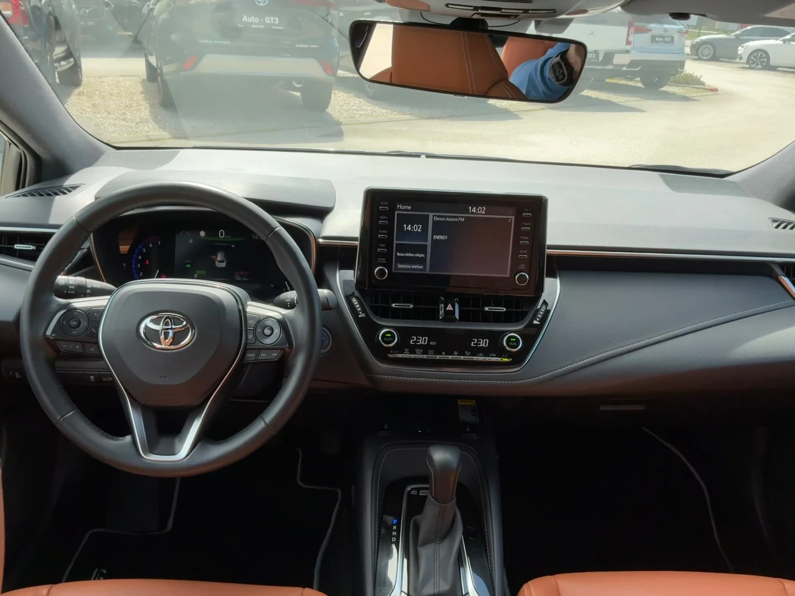 Toyota Corolla 1.8h 122k.� luxury � �������� | Mobile.bg � ����������� 13