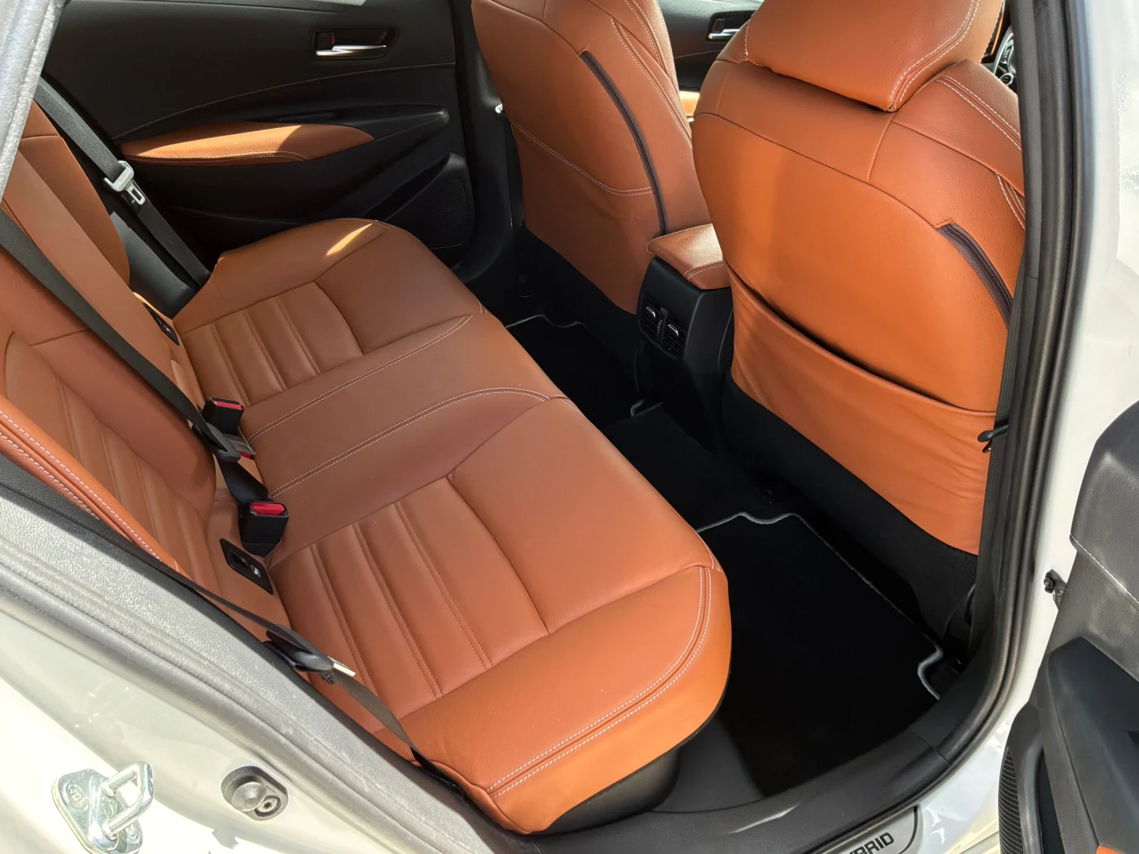 Toyota Corolla 1.8h 122k.� luxury � �������� | Mobile.bg � ����������� 15