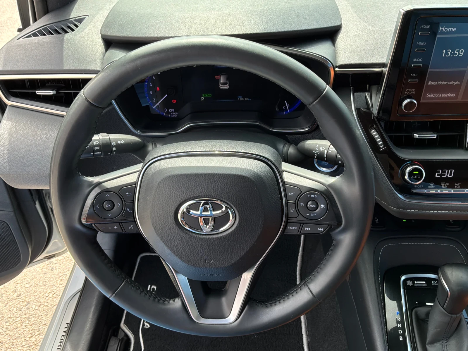 Toyota Corolla 1.8h 122k.� luxury � �������� | Mobile.bg � ����������� 9