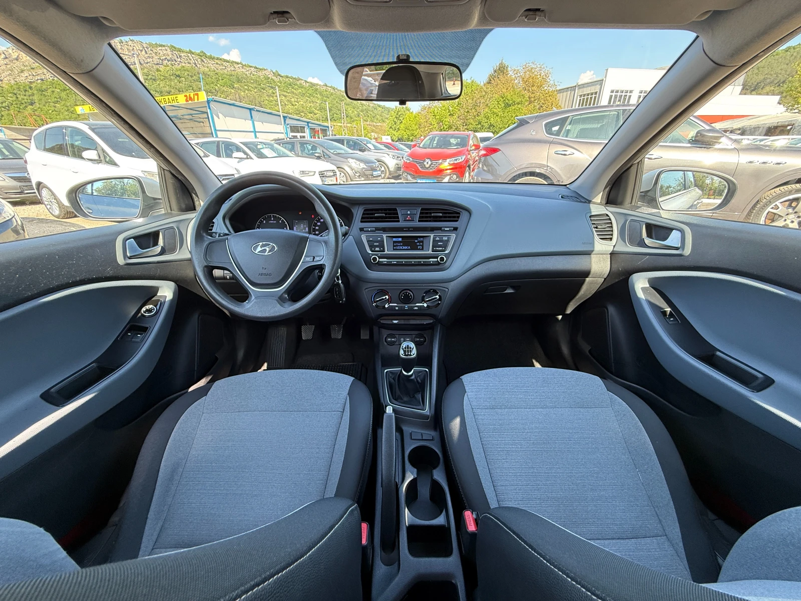Hyundai I20 1.1CRDI-Климатик-Ел пакет-6 Скорусти, снимка 15 - Автомобили и джипове - 54442271