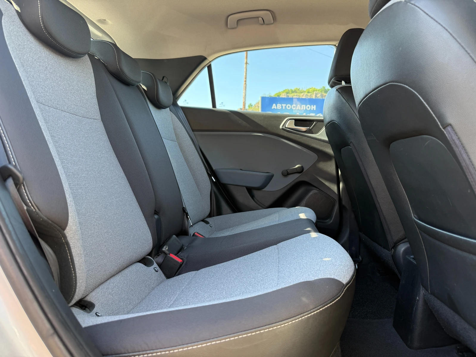 Hyundai I20 1.1CRDI-Климатик-Ел пакет-6 Скорусти, снимка 13 - Автомобили и джипове - 54442271