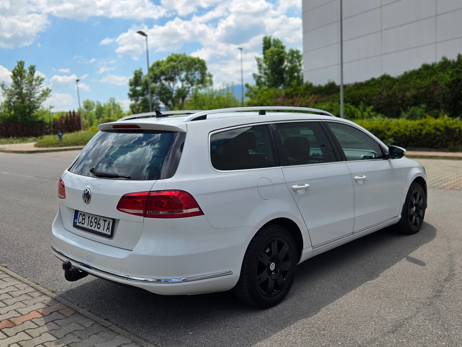 VW Passat Напълно обслужен* Фабричен метан* 150к.с., снимка 3 - Автомобили и джипове - 54829635