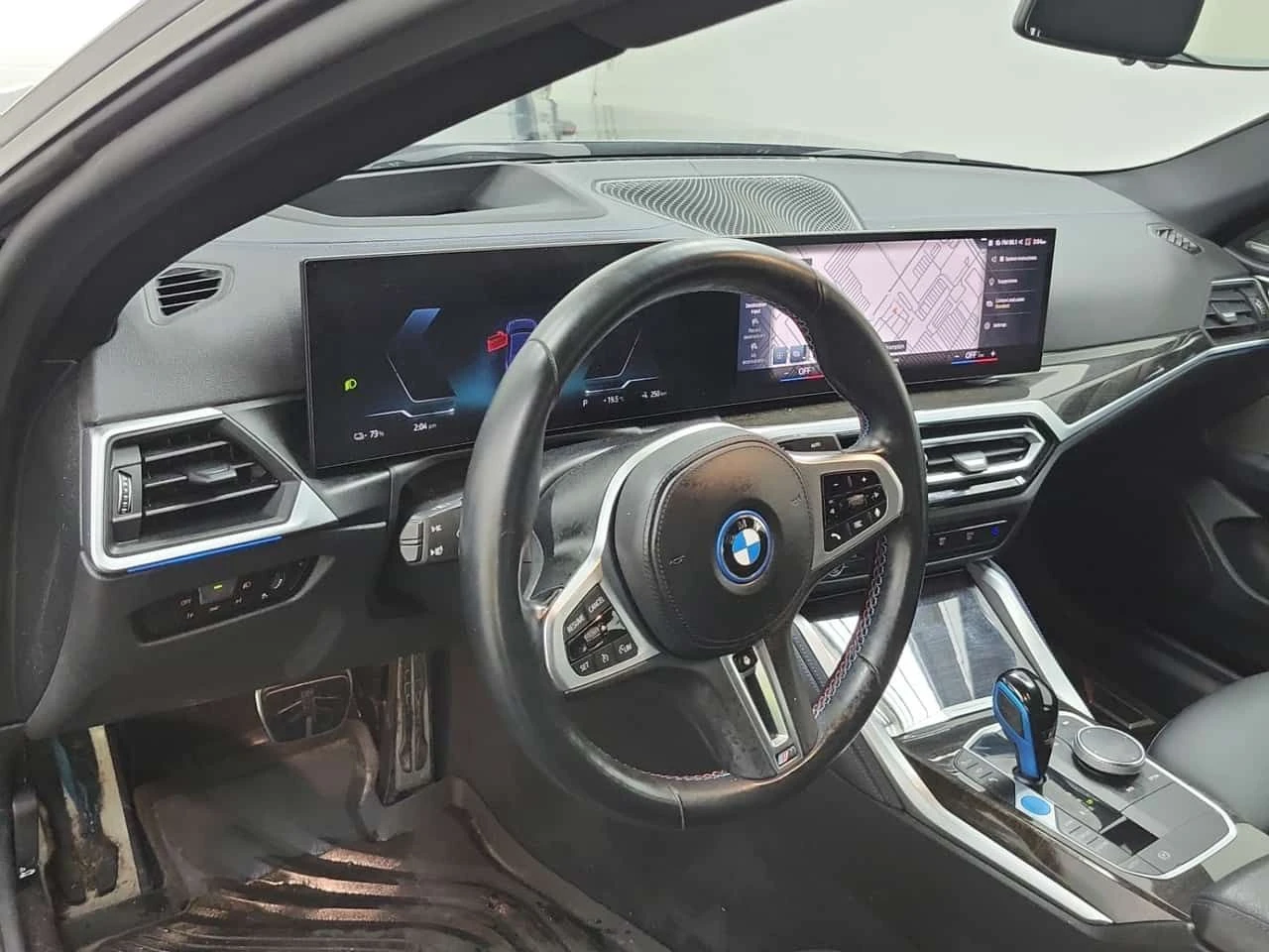 BMW i4 M50  CARFAX, снимка 10 - Автомобили и джипове - 54956892