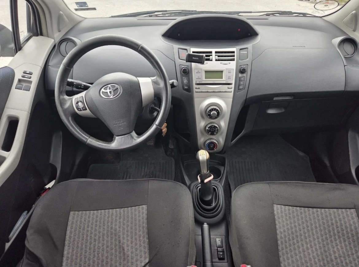 Toyota Auris, снимка 6 - Автомобили и джипове - 54959820
