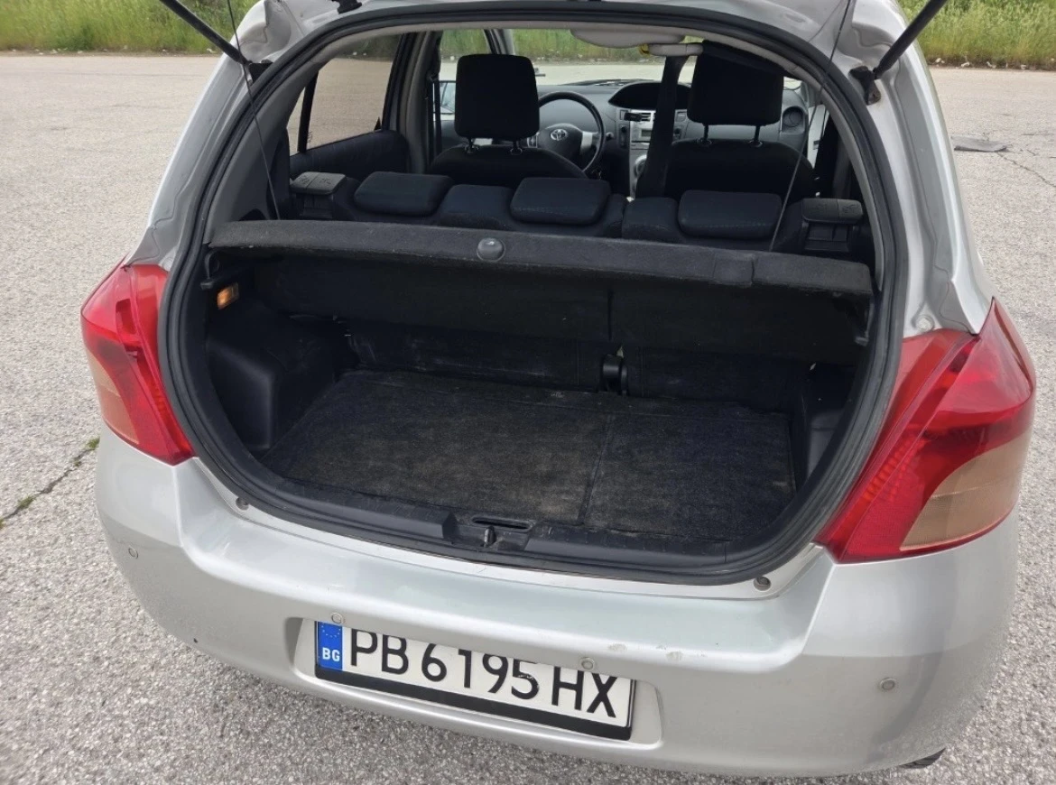 Toyota Auris, снимка 12 - Автомобили и джипове - 54959820