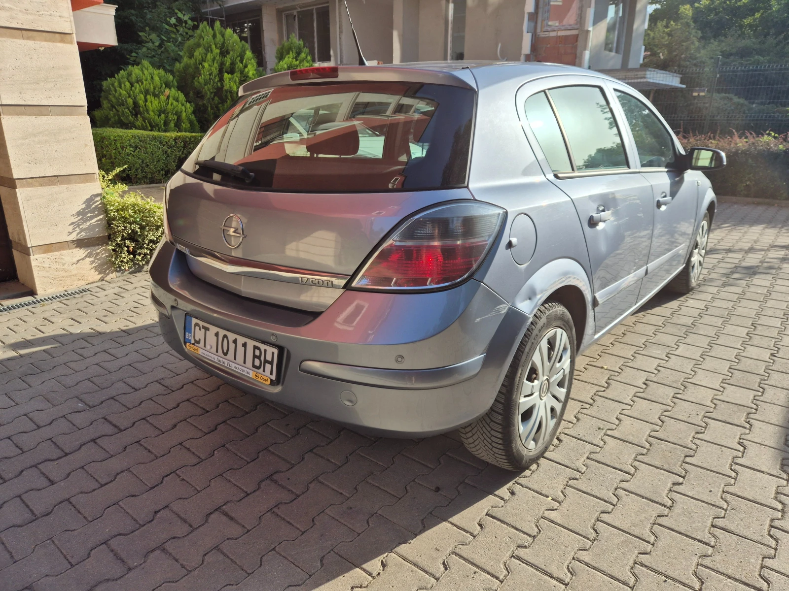 Opel Astra 1.7 CDTI (101 к.с.) Сменен съединител | Реални км, снимка 5 - Автомобили и джипове - 56176900