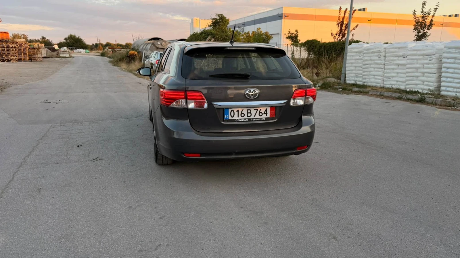 Toyota Avensis 1.8 БЕНЗИН  EURO5, снимка 9 - Автомобили и джипове - 56316545