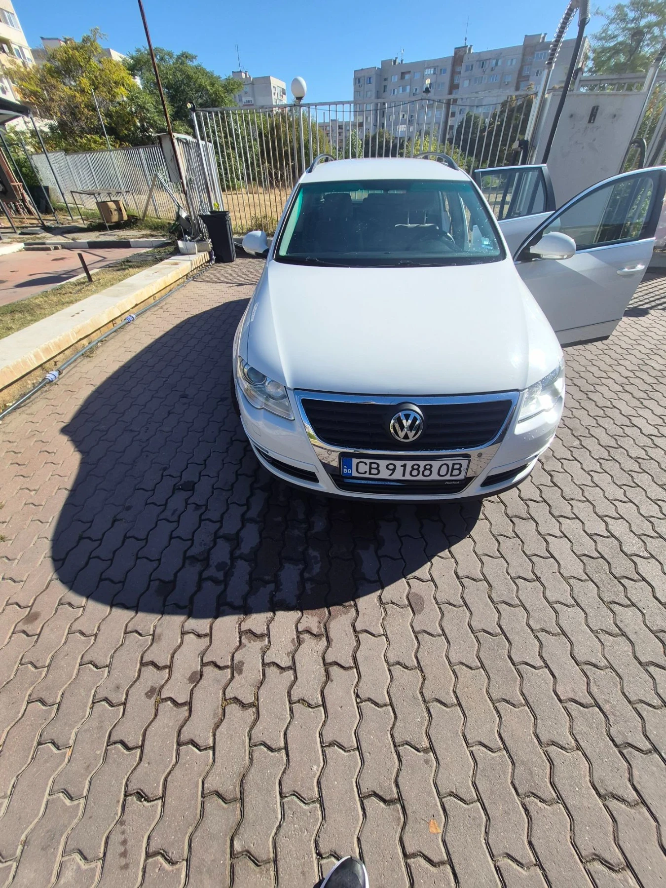 VW Passat, снимка 4 - Автомобили и джипове - 56349083