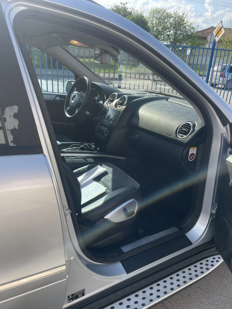 Mercedes-Benz ML 320, снимка 9 - Автомобили и джипове - 52503948