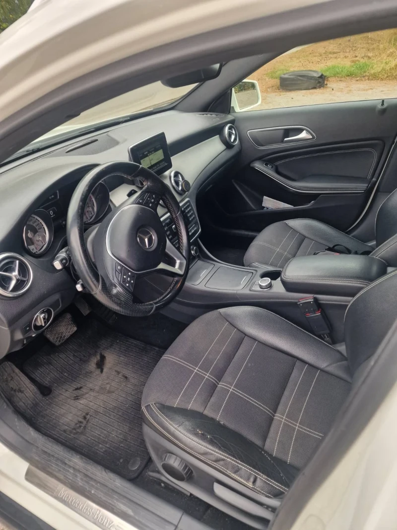 Mercedes-Benz GLA 200, снимка 2 - Автомобили и джипове - 52334928