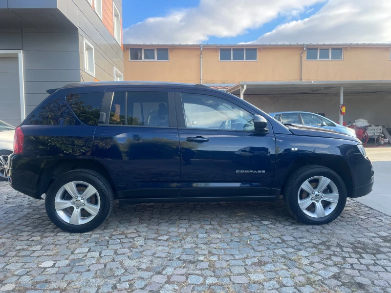 Jeep Compass 2.2 crd Sport 4x4, снимка 4 - Автомобили и джипове - 51955736