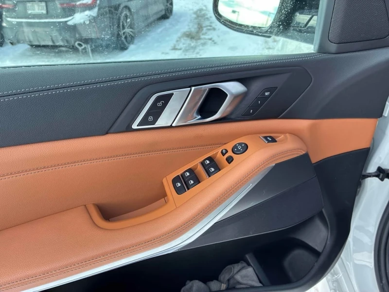 BMW X5 2022 * xDrive40i * CARFAX * ОТ ПРЕДСТАВИТЕЛСТВО, снимка 10 - Автомобили и джипове - 53287707