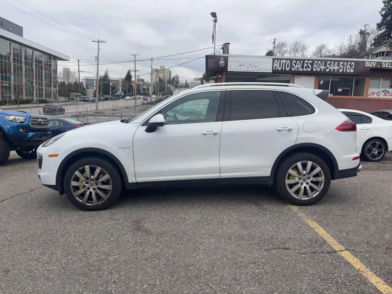 Porsche Cayenne * S E Hybrid * CARFAX * ЦЕНА ДО БГ, снимка 2 - Автомобили и джипове - 53557576