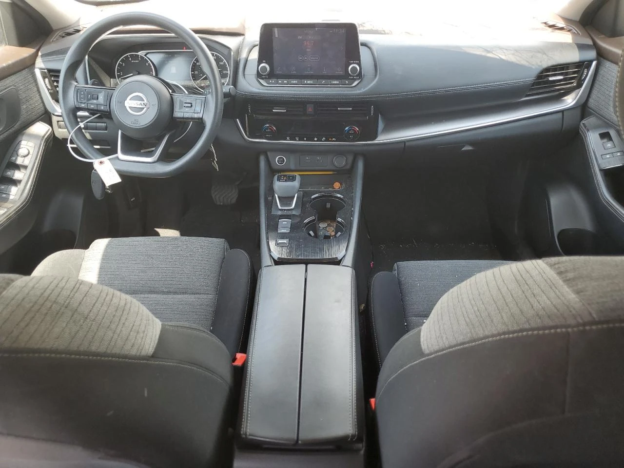 Nissan Rogue SV, снимка 9 - Автомобили и джипове - 53893943