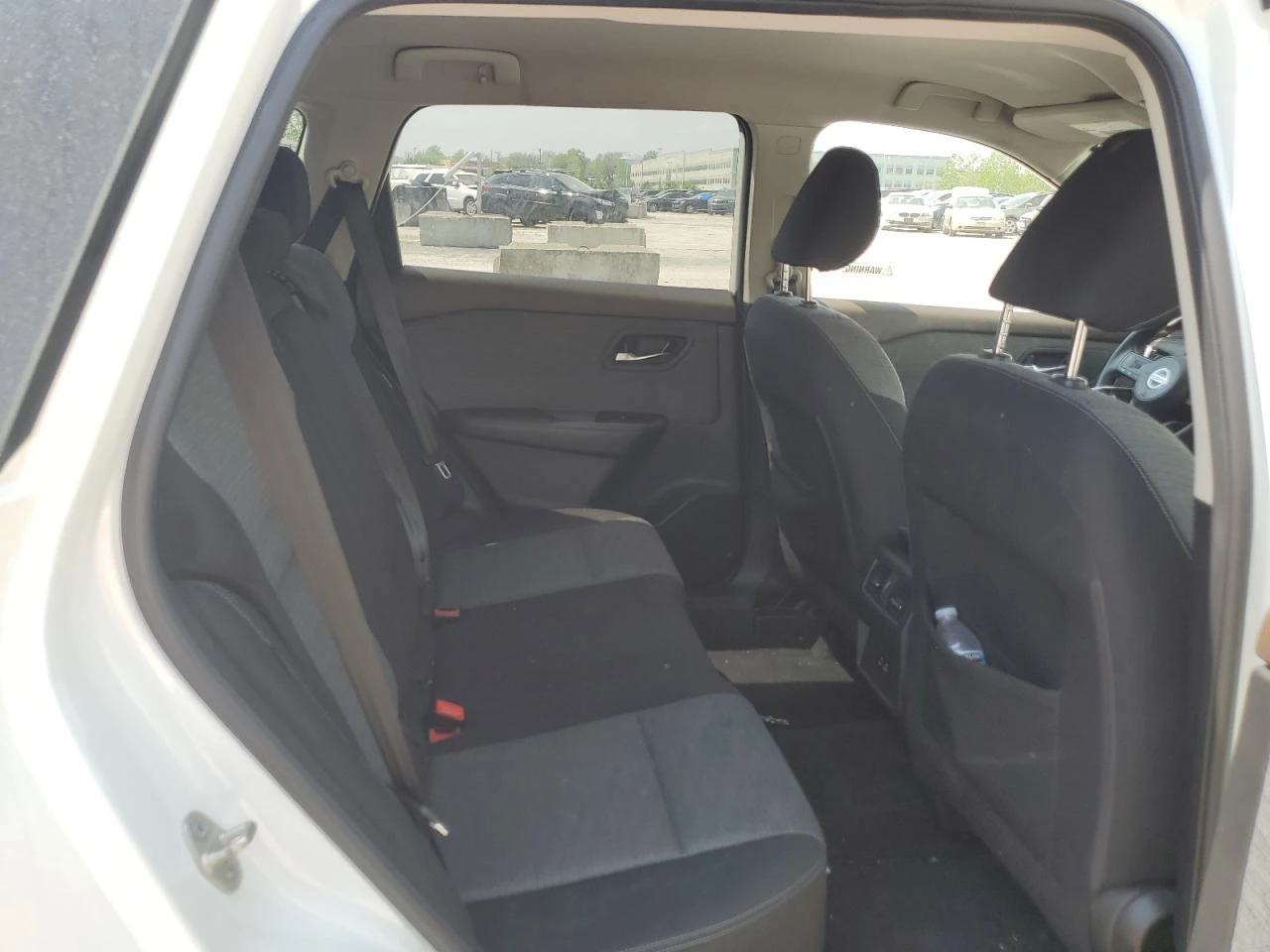 Nissan Rogue SV, снимка 8 - Автомобили и джипове - 53893943