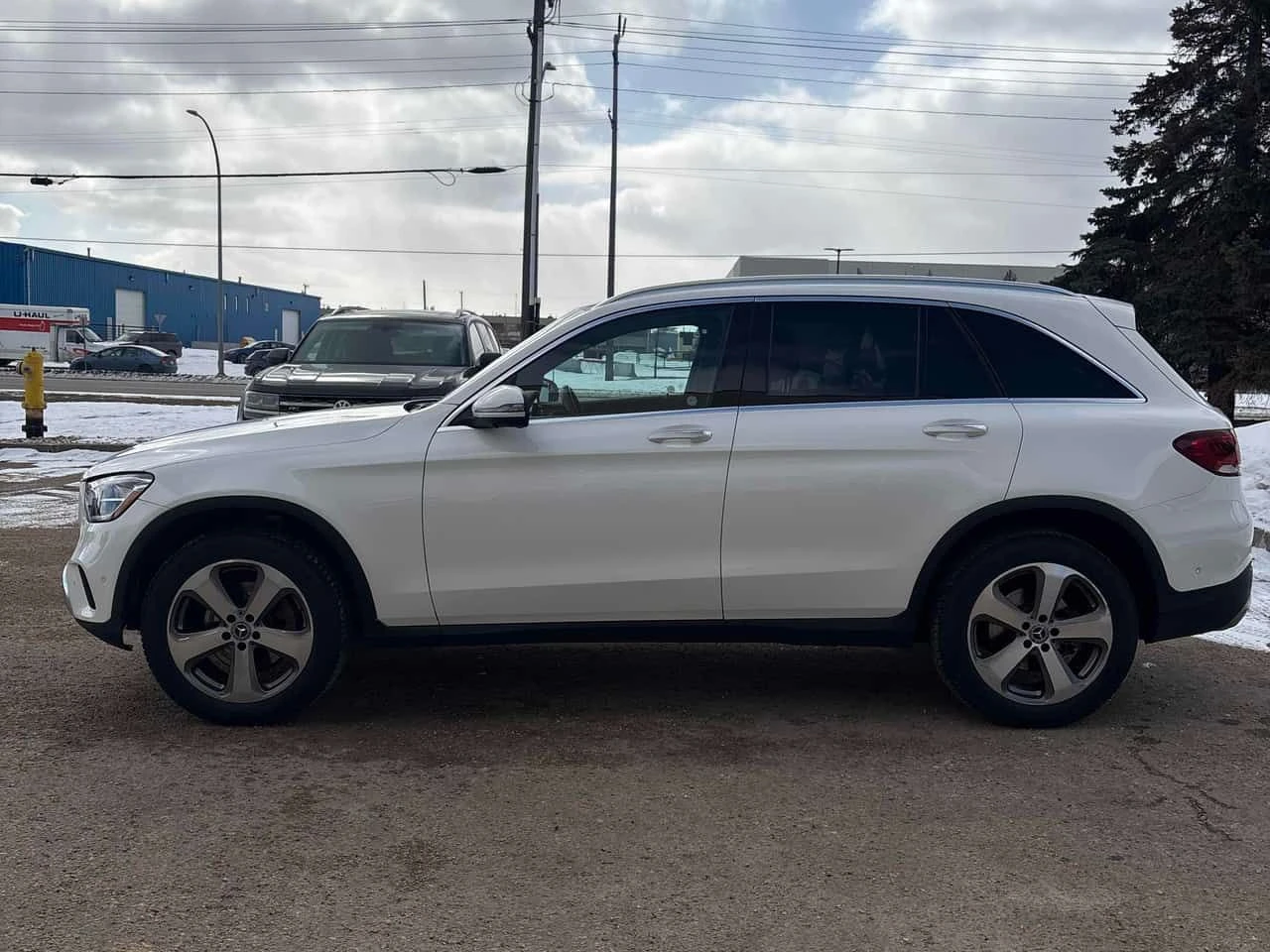 Mercedes-Benz GLC 300 CARFAX/360 КАМЕРИ/ПАНОРАМА/ПОДГРЕВИ, снимка 3 - Автомобили и джипове - 53934841