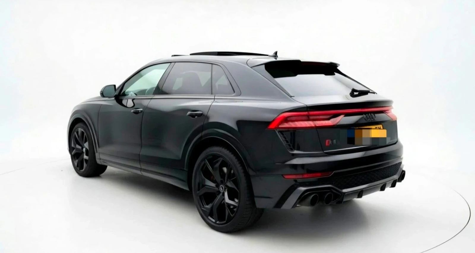 Audi RSQ8 4.0 V8 MATRIX CARBON CERAMIC ПАНО B&O ЛИЗИНГ 100%, снимка 3 - Автомобили и джипове - 54288440