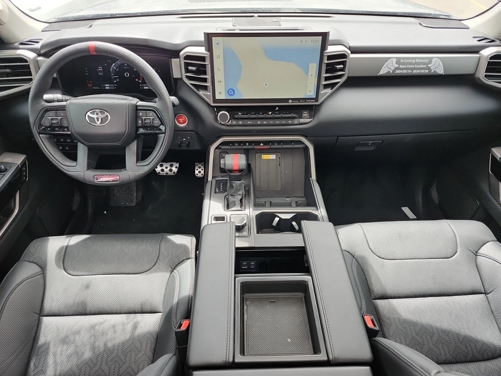 Toyota Tundra 4WD Limited CrewMax, снимка 10 - Автомобили и джипове - 54477831