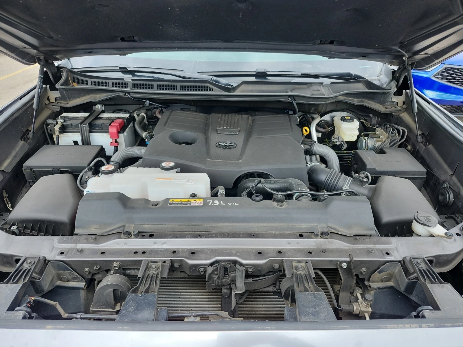 Toyota Tundra 4WD Limited CrewMax, снимка 8 - Автомобили и джипове - 54477831
