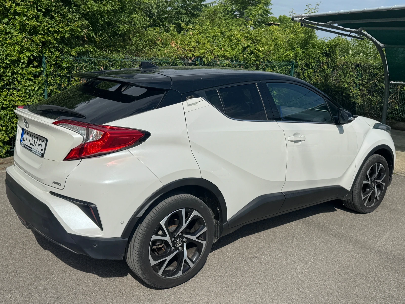 Toyota C-HR 1.2i Turbo* Automatic, снимка 4 - Автомобили и джипове - 54769395