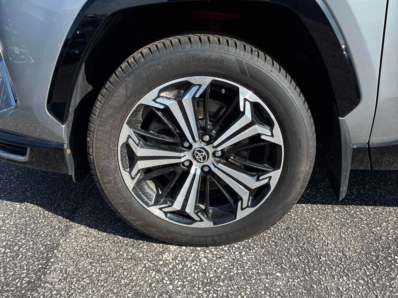Toyota Rav4 * XSE * АВТОКРЕДИТ БЕЗ ПЪРВОНАЧАЛНА ВНОСКА* , снимка 7 - Автомобили и джипове - 55746294