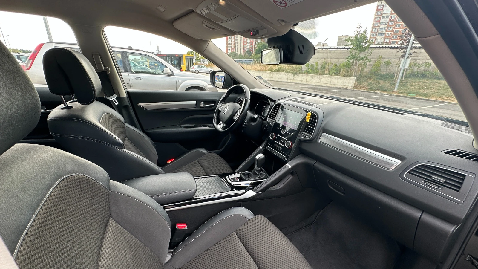 Renault Koleos, снимка 10 - Автомобили и джипове - 56137212