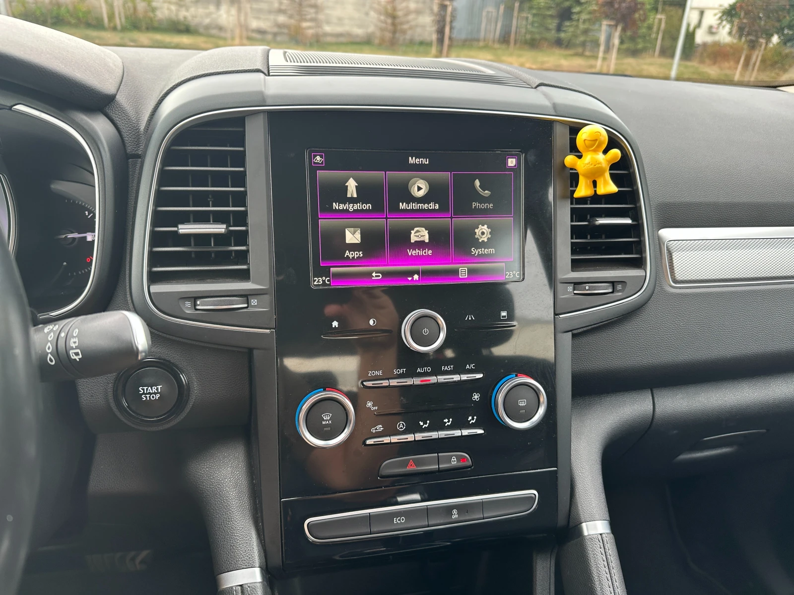 Renault Koleos, снимка 15 - Автомобили и джипове - 56137212